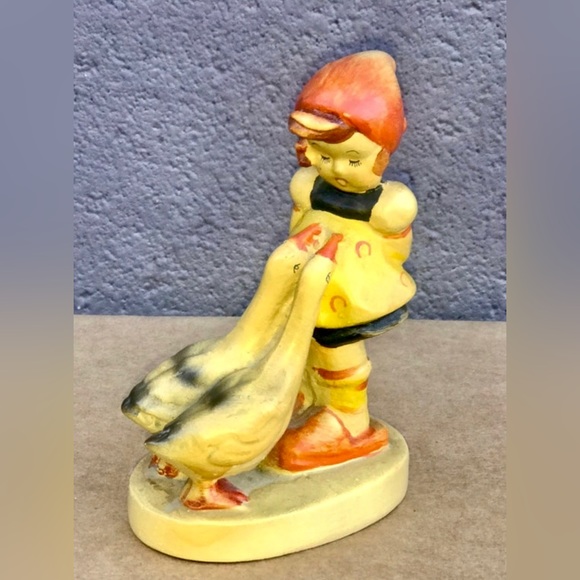 Vintage Mid Century Antique Ceramic S L Creations HUMMEL GOOSE GIRL Figurine - Picture 3 of 10
